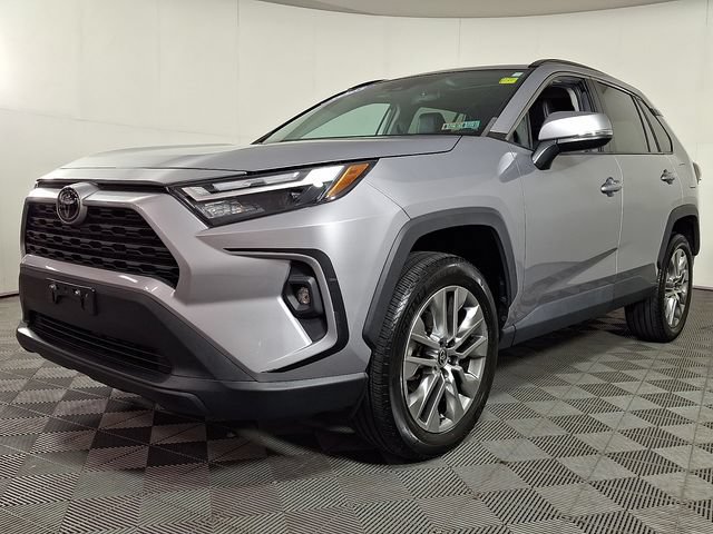 Used 2023 Toyota RAV4 XLE Premium AWD/4WD image 6