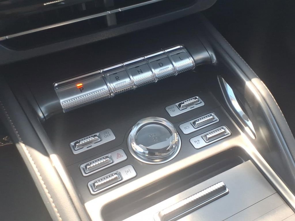 New 2026 Lincoln Nautilus Reserve image 25