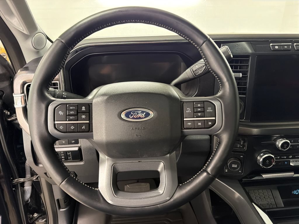 Used 2024 Ford F250 Lariat w/ Lariat Ultimate Package AWD/4WD image 19