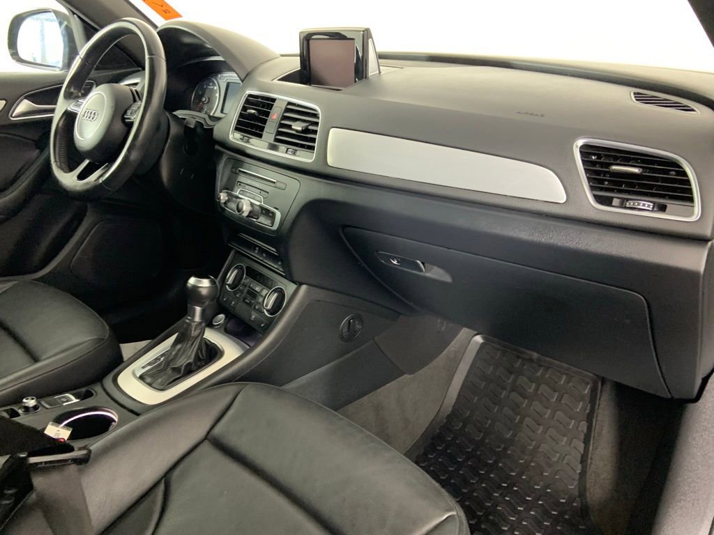 Used 2018 Audi Q3 2.0T Premium image 16