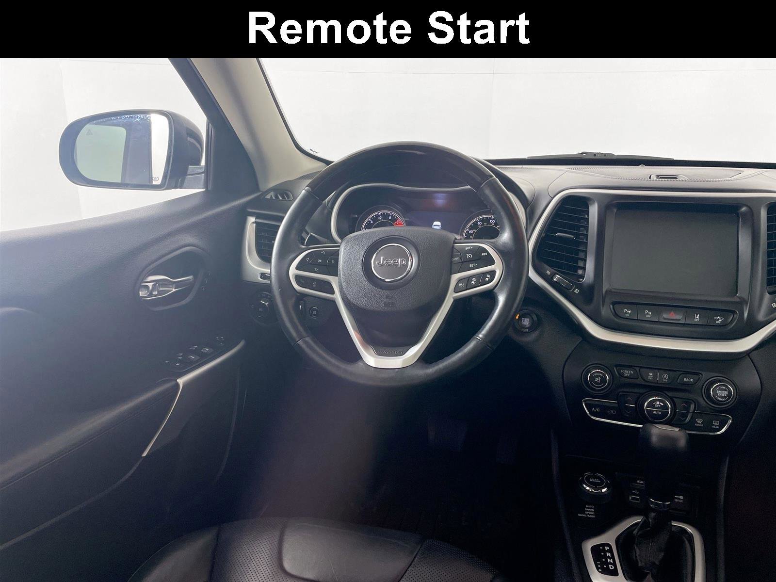 Used 2017 Jeep Cherokee Overland w/ Technology Group image 2