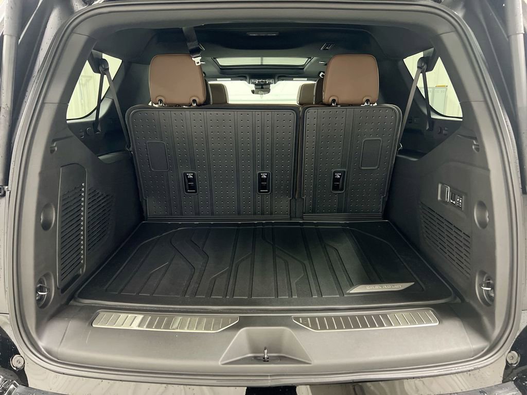 New 2026 Chevrolet Suburban High Country image 26