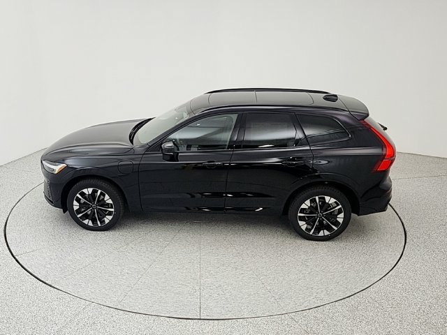New 2026 Volvo XC60 T8 Plus w/ Climate Package AWD/4WD image 48
