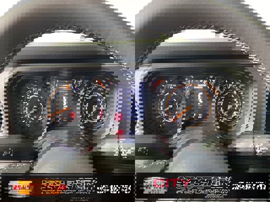 New 2025 Jeep Gladiator Sport image 18