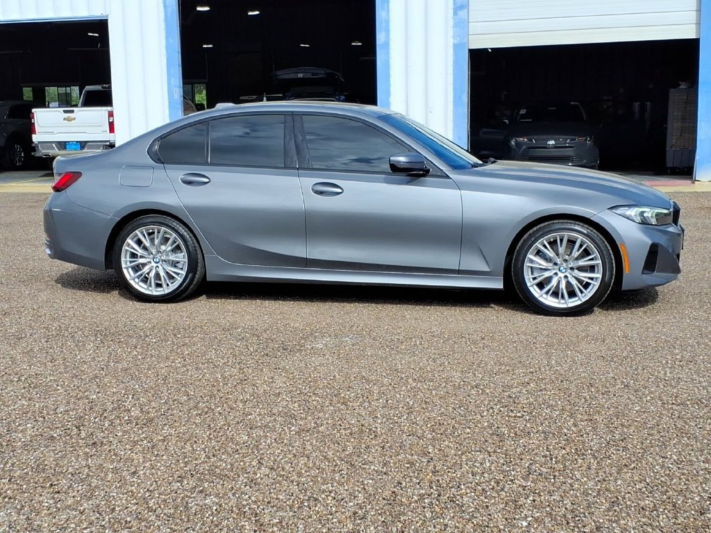 Used 2023 BMW 330i Sedan w/ Driving Assistance Package RWD image 5