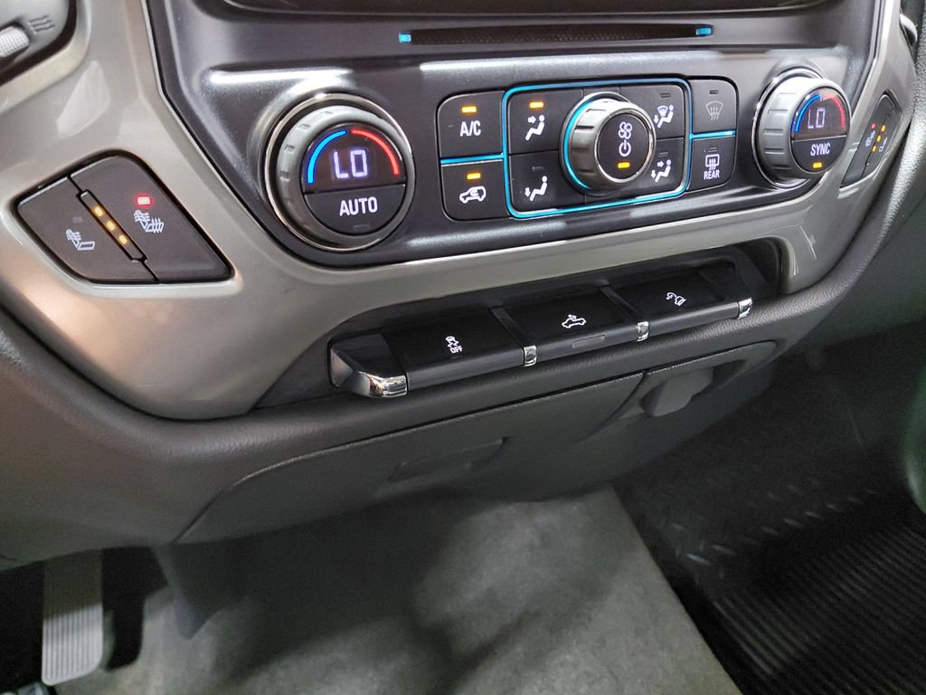 Used 2018 Chevrolet Silverado 1500 LT w/ All Star Edition AWD/4WD image 34