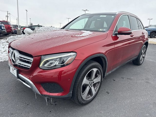 Used 2018 Mercedes-Benz GLC 300 4MATIC image 3