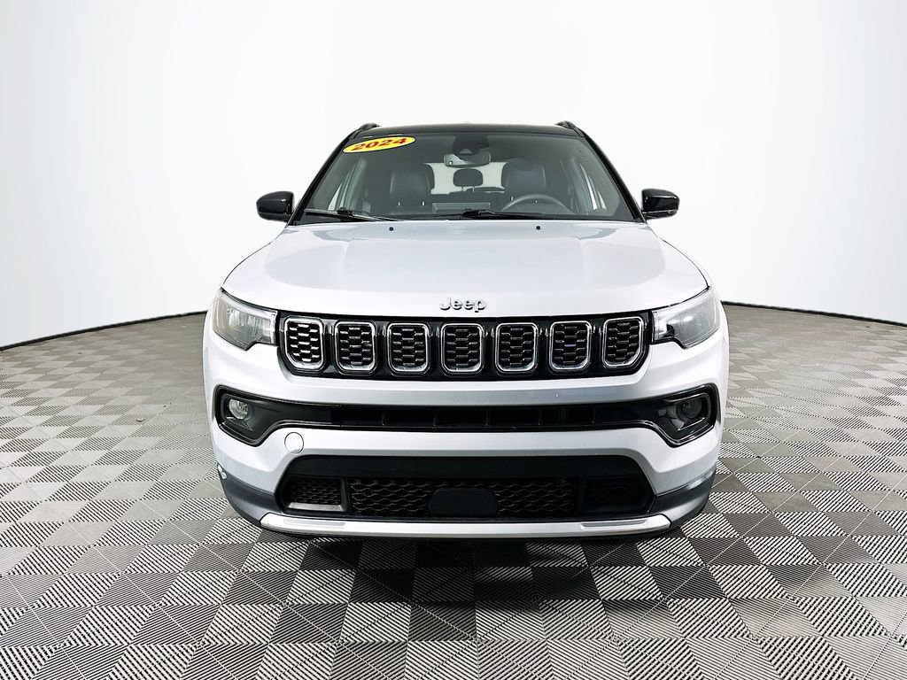 Certified 2024 Jeep Compass Limited image 4