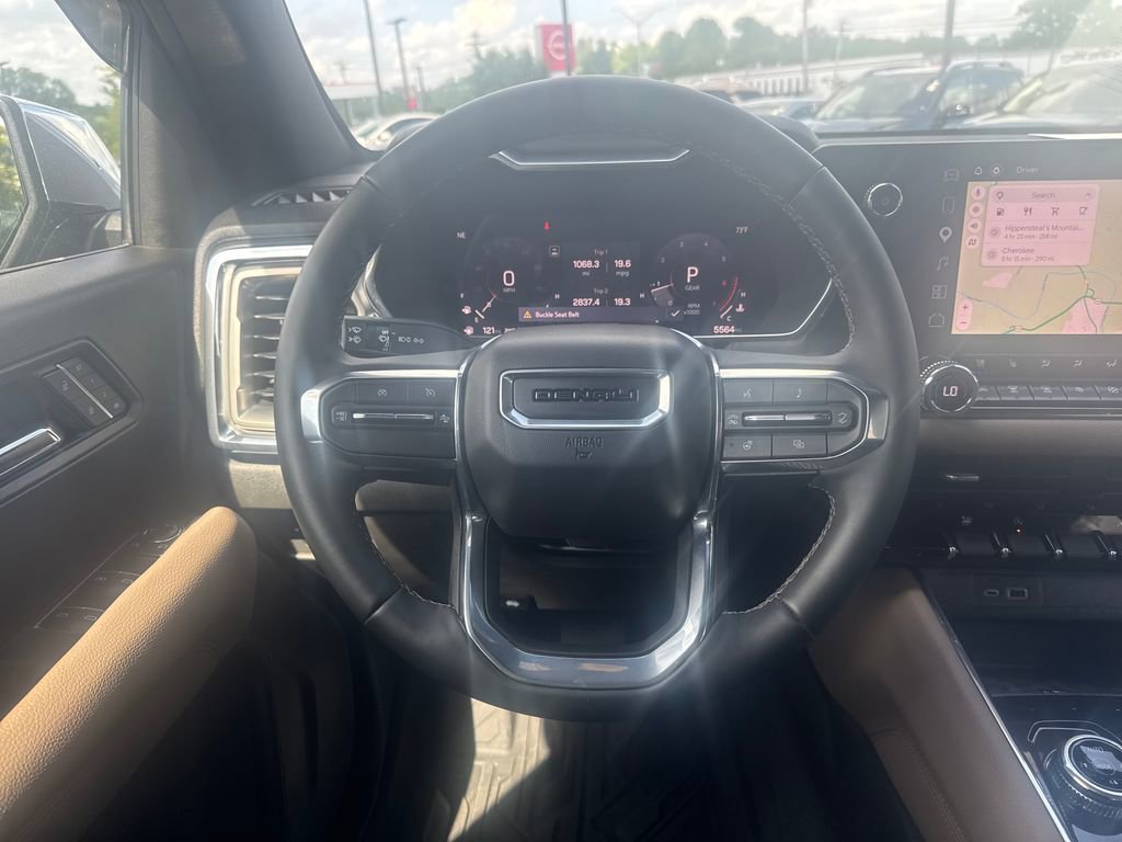 Used 2023 GMC Canyon Denali image 25