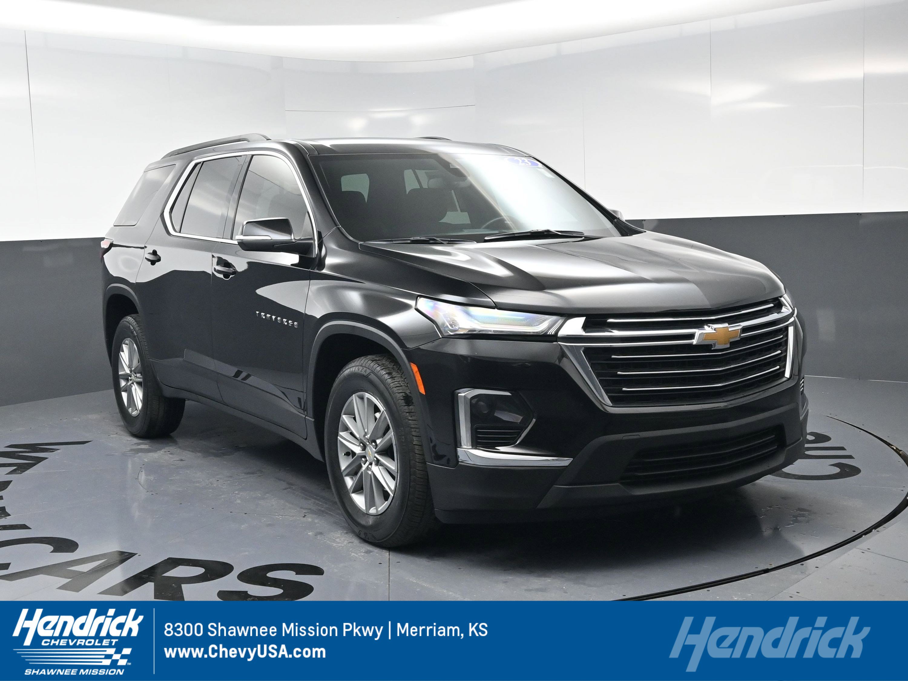 Certified 2023 Chevrolet Traverse LT image 1