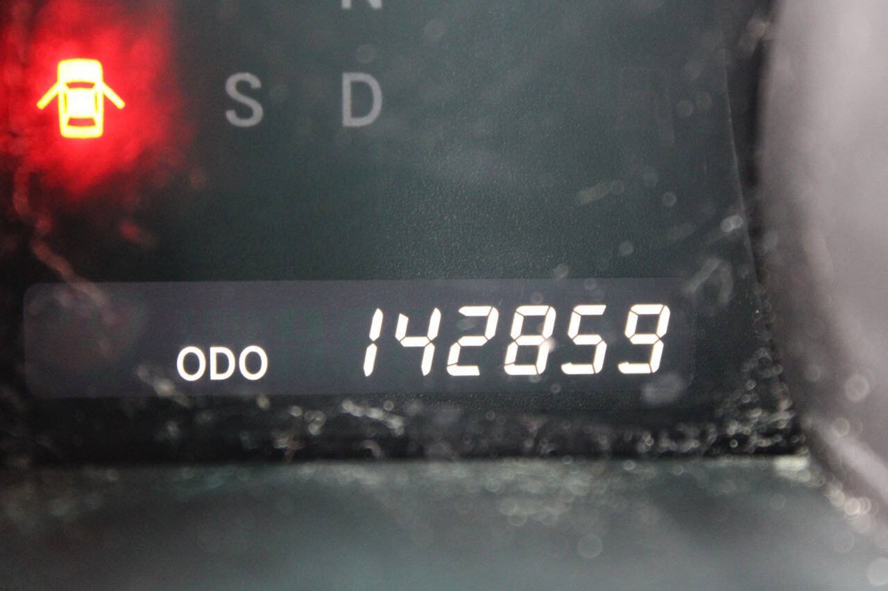 Used 2013 Toyota Highlander 4WD w/ Cold Weather Pkg image 16