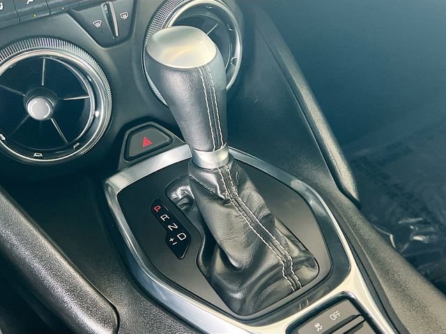 Used 2021 Chevrolet Camaro LT image 24