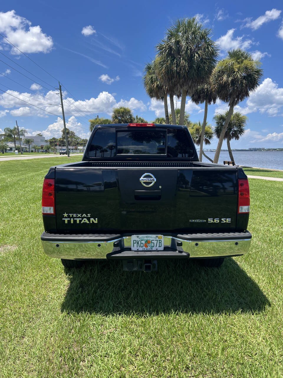 Used 2010 Nissan Titan SE w/ Texas Titan Pkg RWD image 10