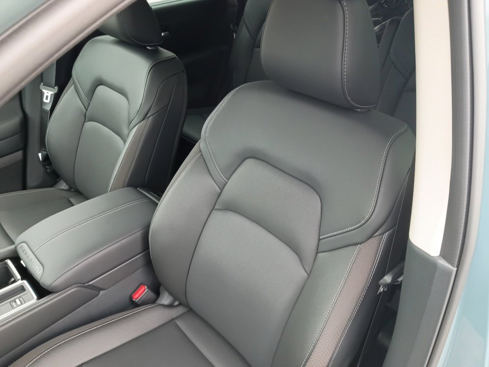 New 2026 Nissan Pathfinder SL w/ SL Premium Package FWD image 9