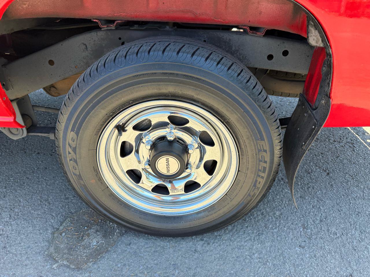 Used 1995 Nissan Pickup XE RWD image 24