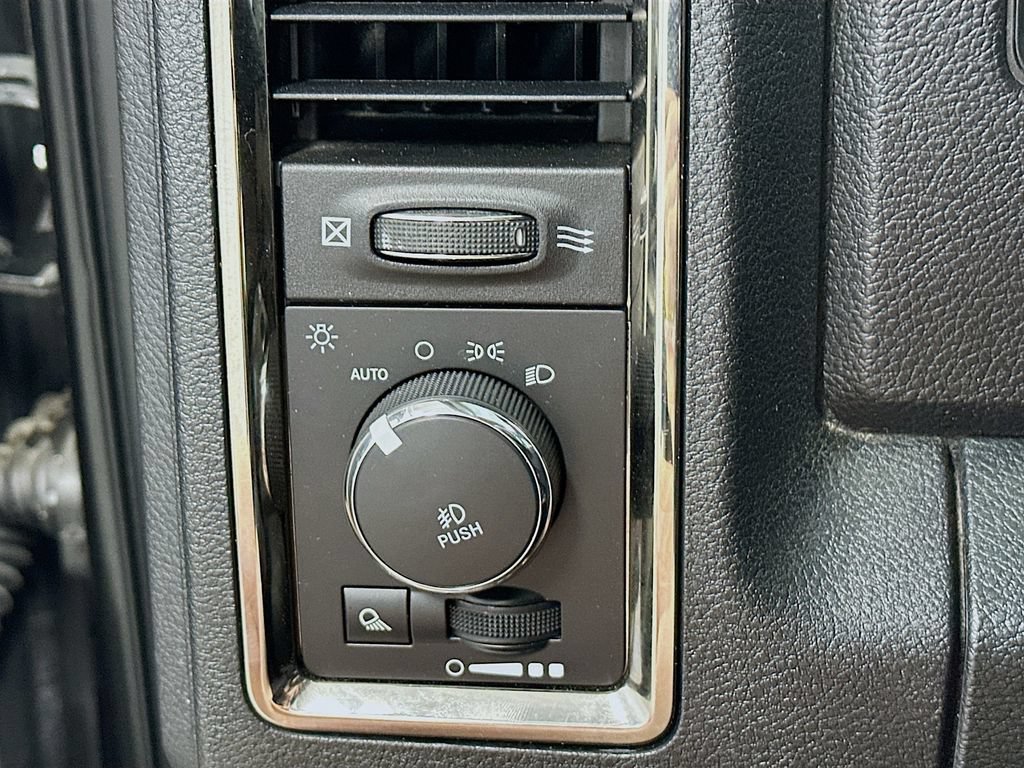 Used 2018 RAM 2500 Lone Star w/ Sport Appearance Group AWD/4WD image 13
