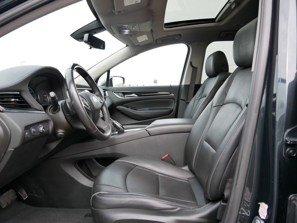 Used 2021 Buick Enclave Avenir w/ Avenir Technology Package AWD/4WD image 14