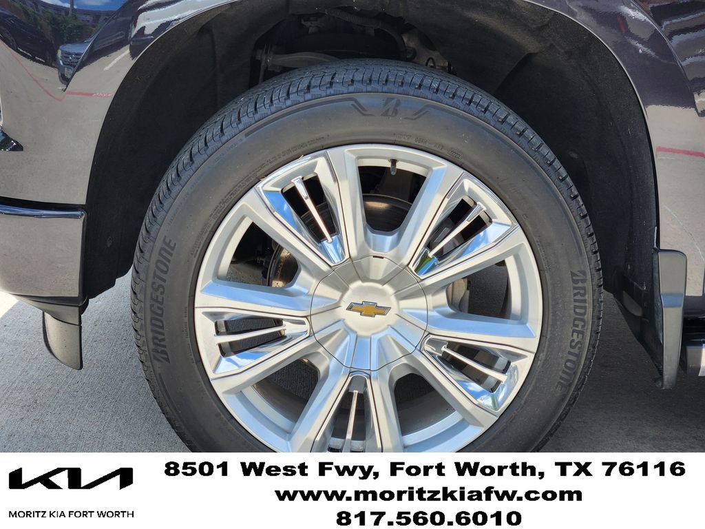 Used 2023 Chevrolet Silverado 1500 High Country w/ High Country Premium Package AWD/4WD image 9