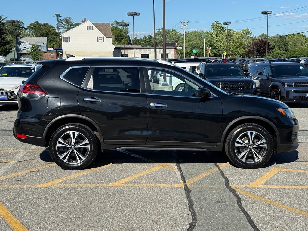 Used 2019 Nissan Rogue SV w/ Premium Package AWD/4WD image 7