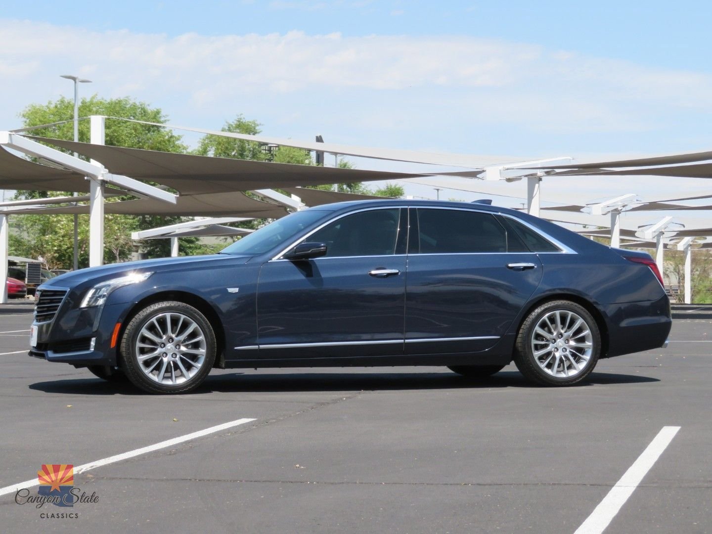 Used 2017 Cadillac CT6 Luxury AWD/4WD image 9