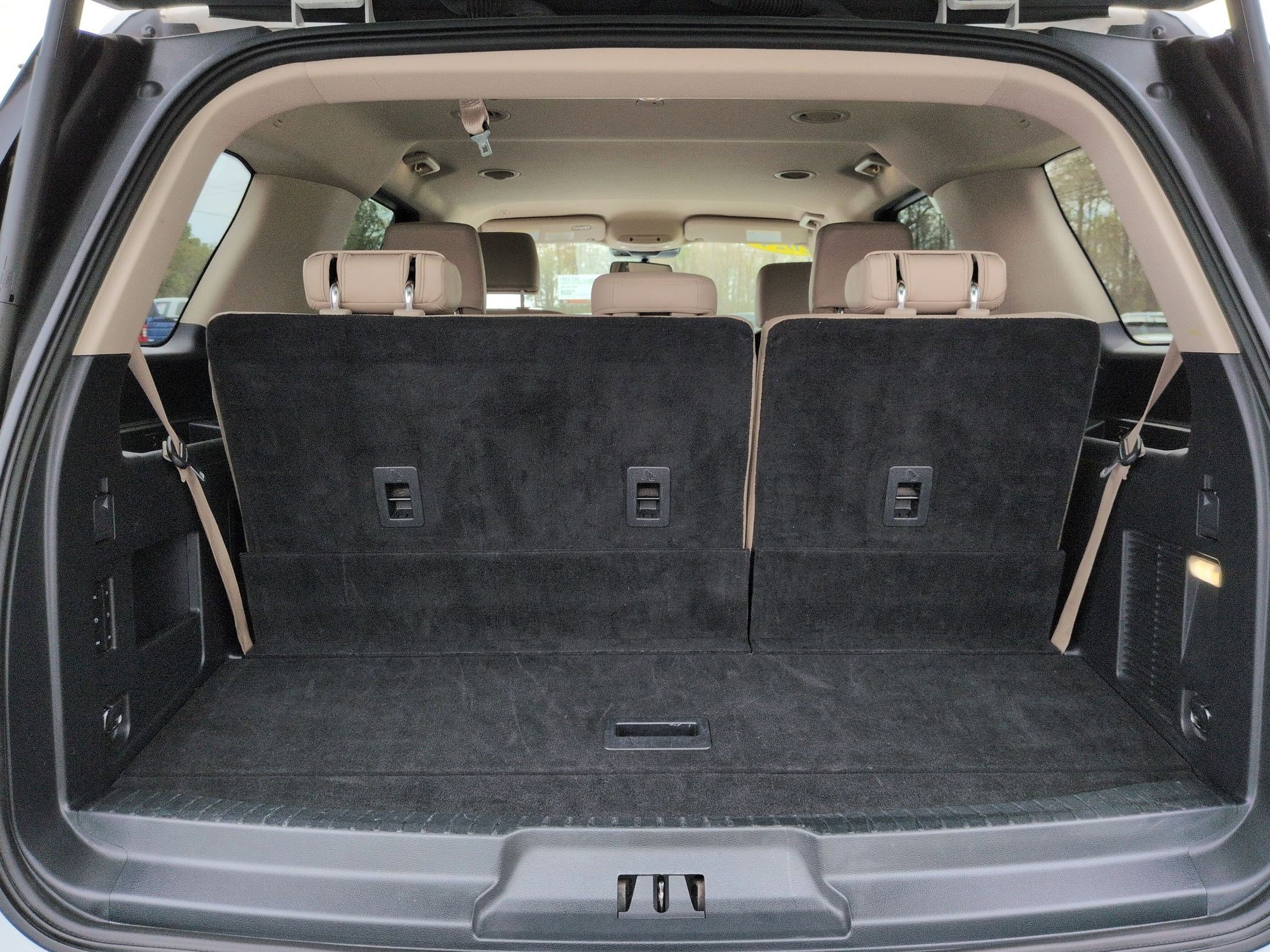 Used 2024 Ford Expedition XLT image 19