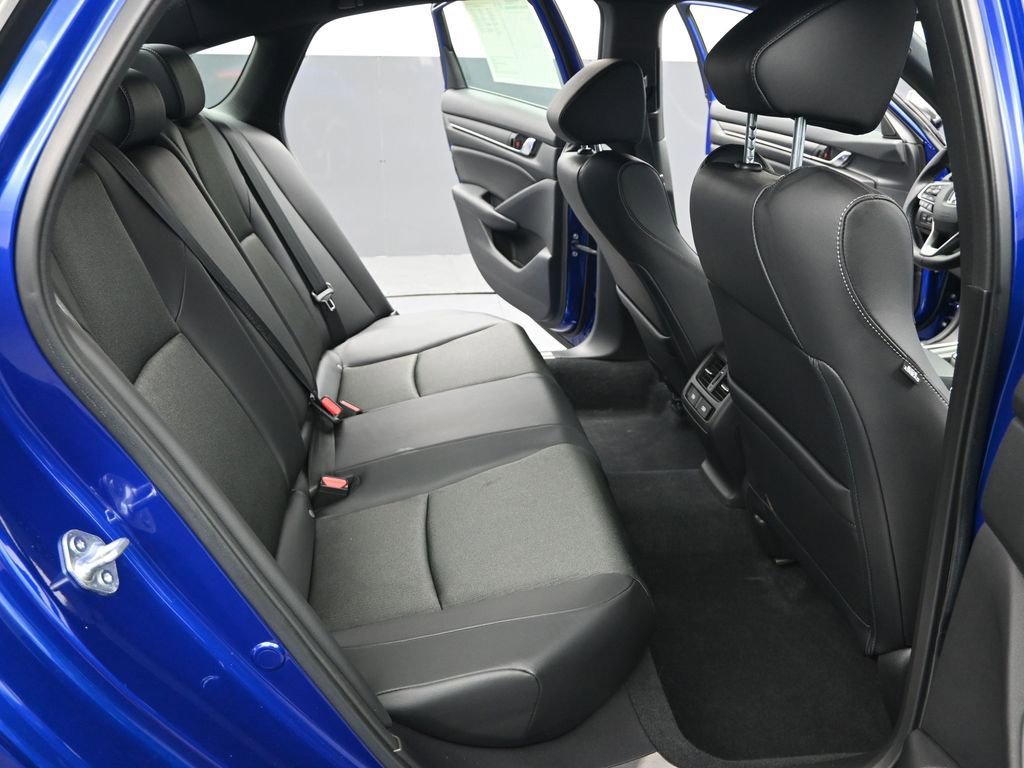 Used 2022 Honda Accord Sport image 12