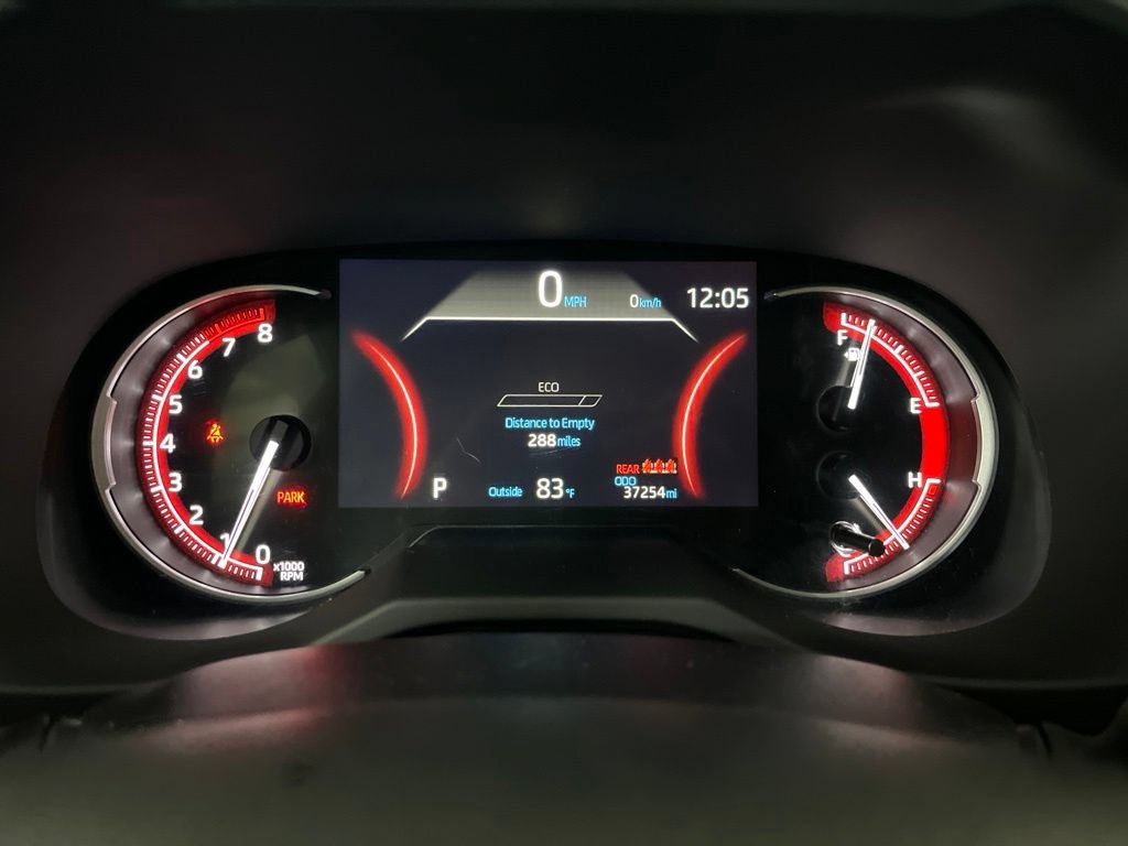 Used 2025 Toyota RAV4 LE AWD/4WD image 63