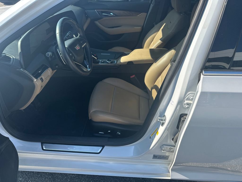 Certified 2025 Cadillac CT5 Premium Luxury image 9