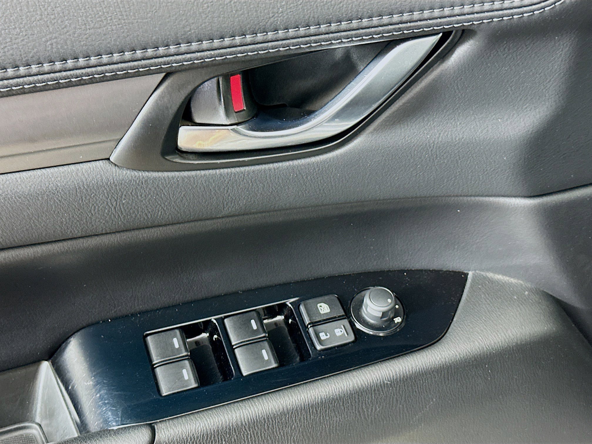 Used 2018 MAZDA CX-5 Touring w/ Preferred Equipment Package image 15