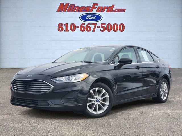 Used 2020 Ford Fusion SE image 1