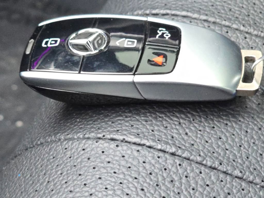 Certified 2021 Mercedes-Benz E 350 4MATIC Sedan image 38