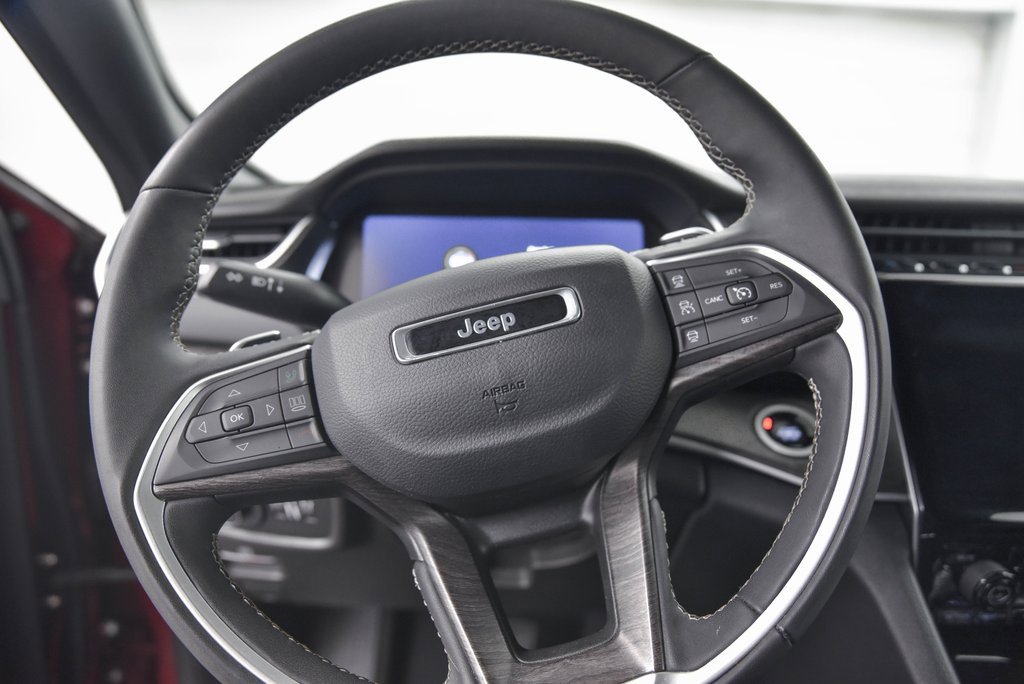 Used 2024 Jeep Grand Cherokee Limited 4xe image 18