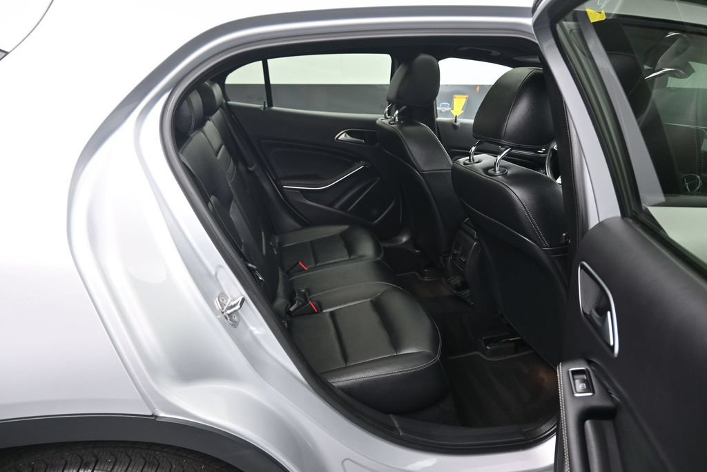 Used 2020 Mercedes-Benz GLA 250 4MATIC image 37