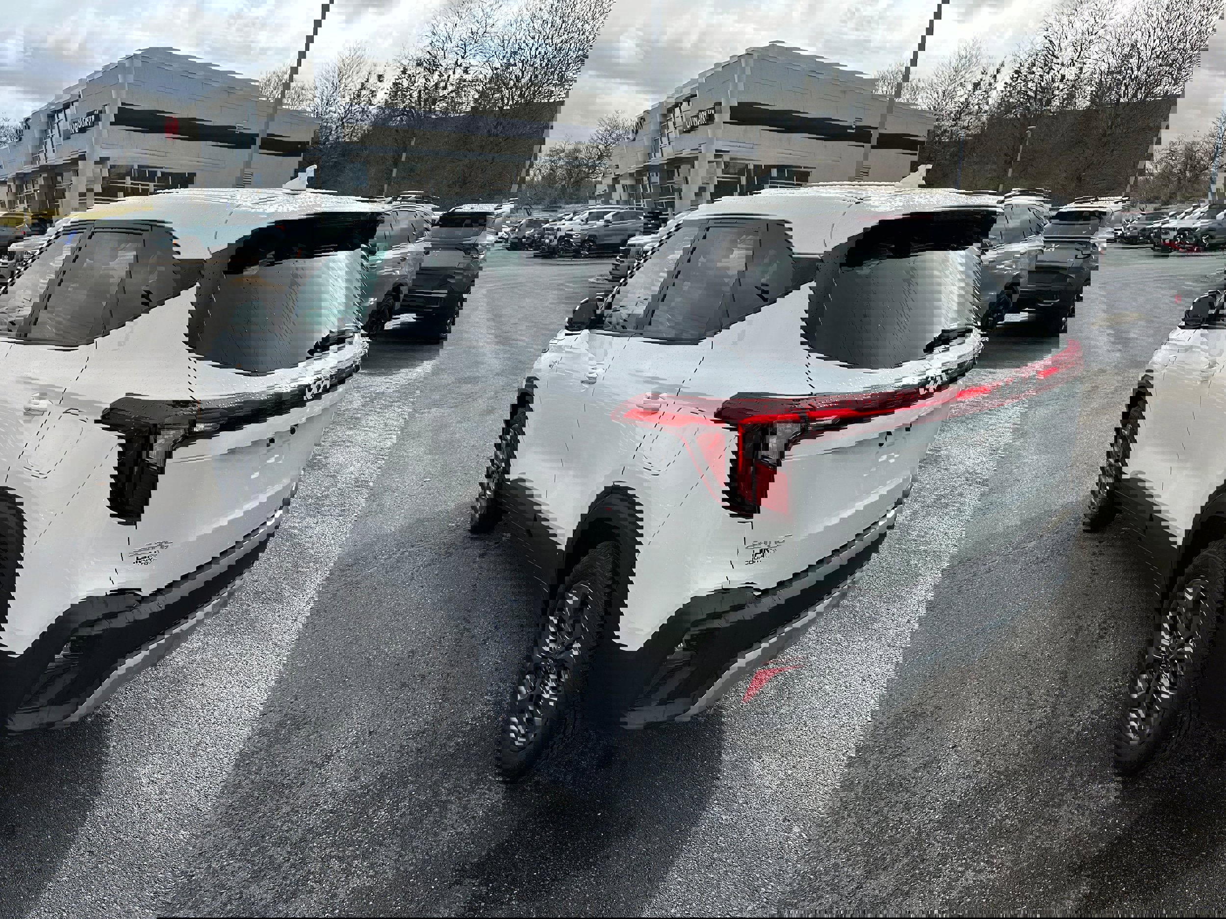 Used 2024 Kia Seltos LX image 7