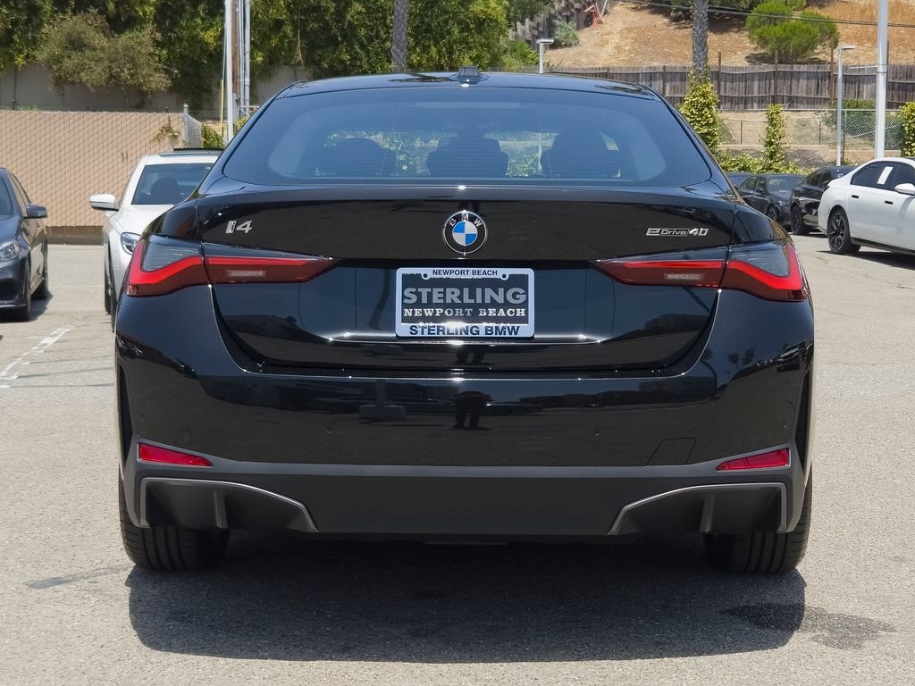 New 2026 BMW i4 eDrive40 w/ Parking Assistance Package RWD image 19
