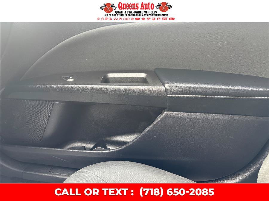 Used 2018 Ford Fusion SE FWD image 23