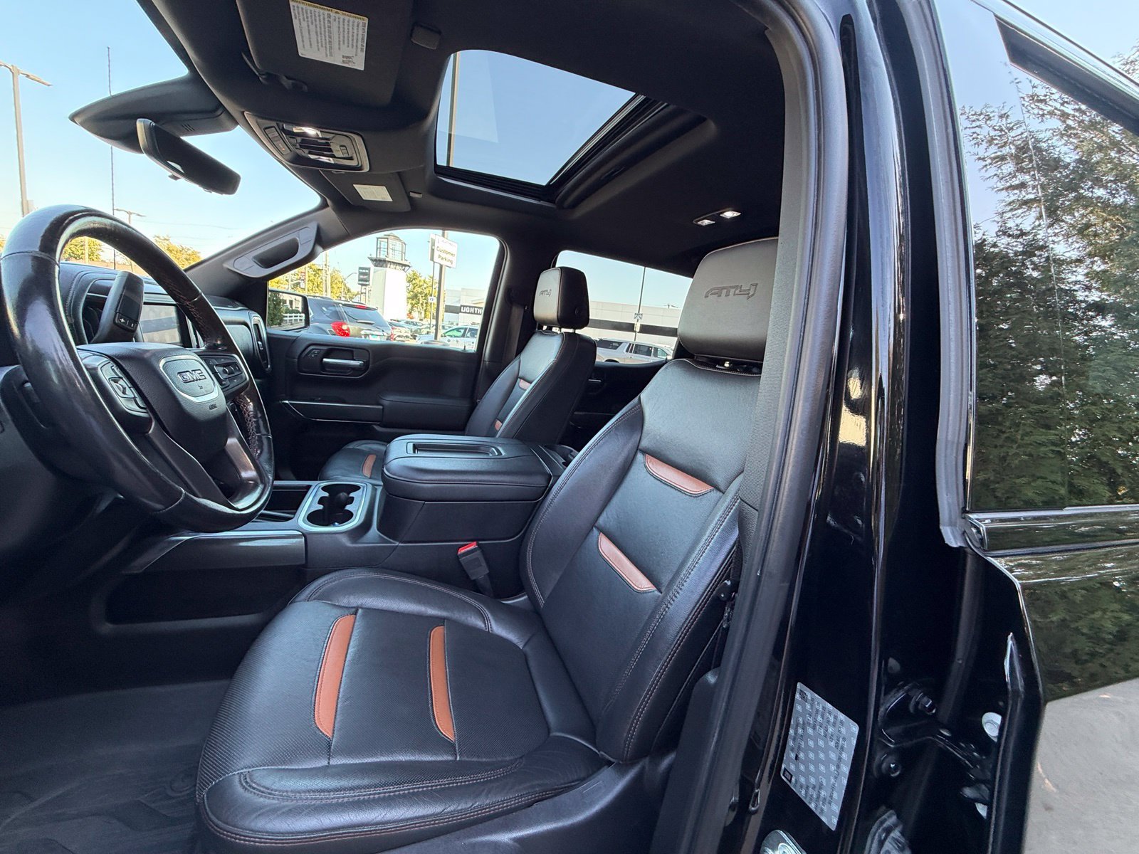 Used 2019 GMC Sierra 1500 AT4 w/ AT4 Premium Package AWD/4WD image 11