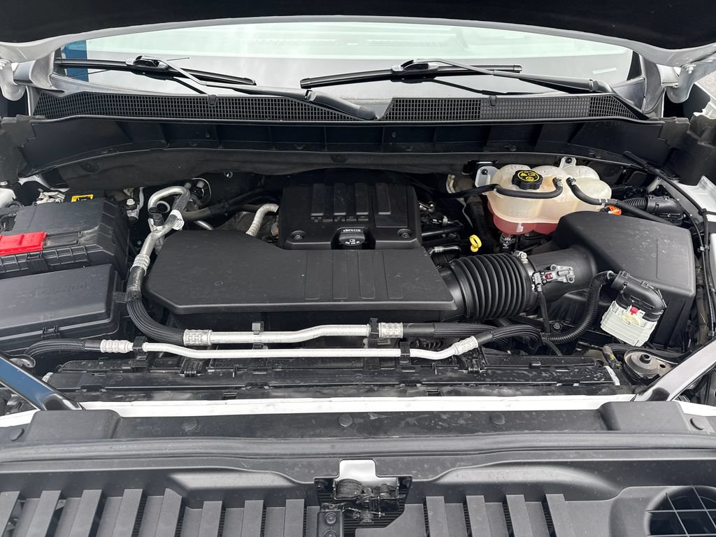 Used 2023 Chevrolet Silverado 1500 LT AWD/4WD image 27