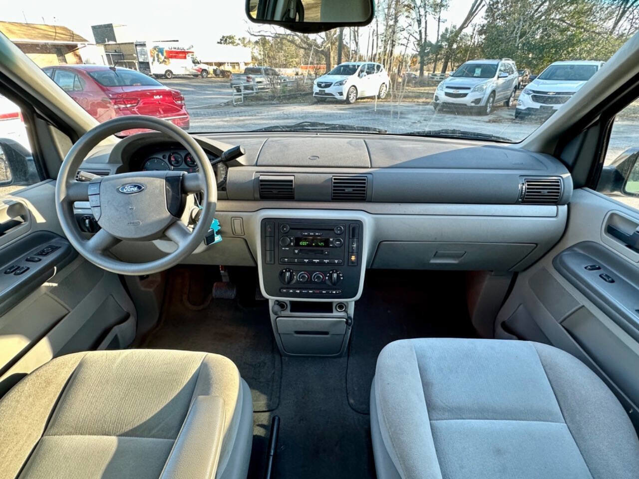 Used 2005 Ford Freestar SES image 20