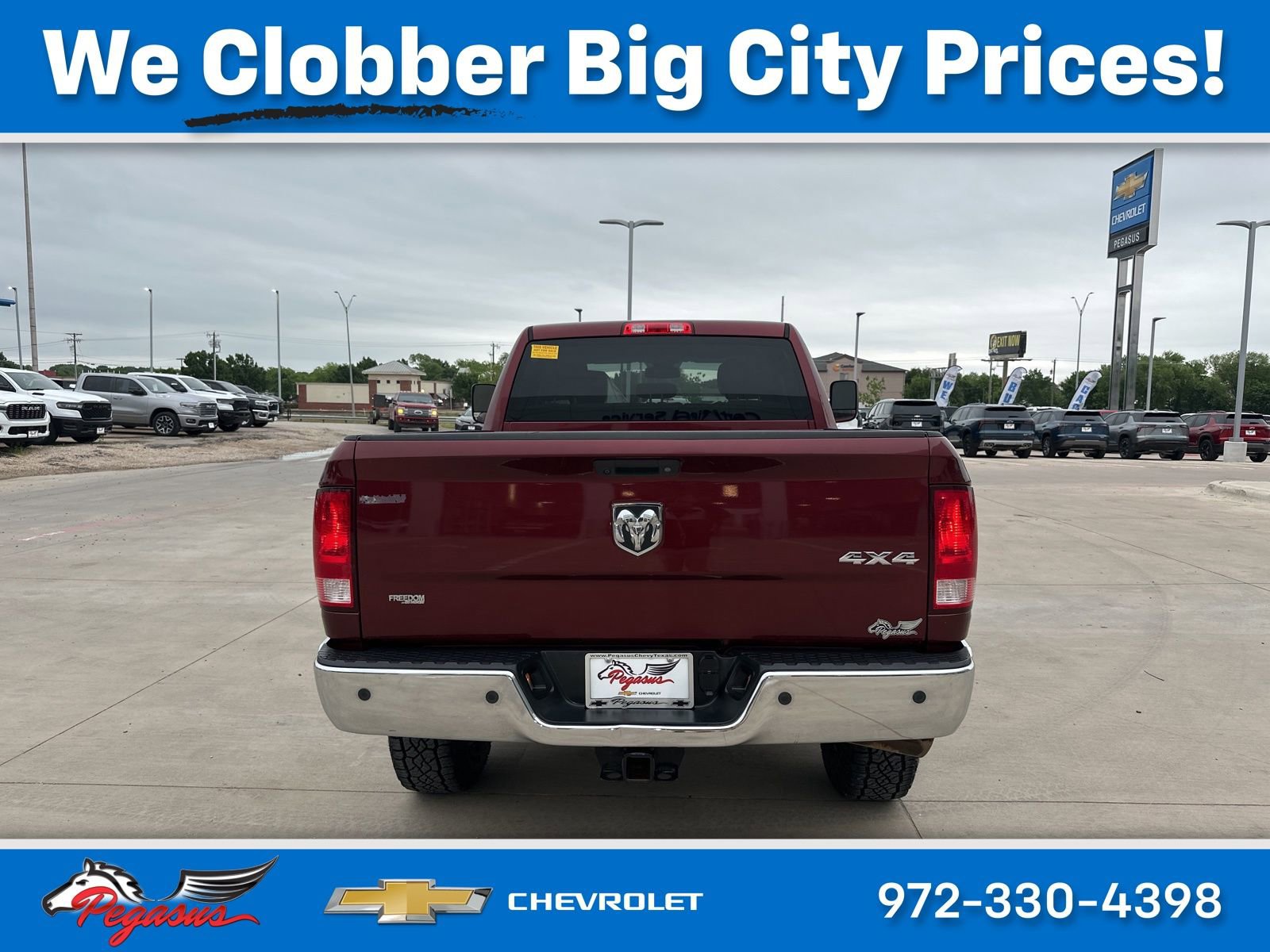 Used 2017 RAM 3500 Tradesman w/ Chrome Appearance Group AWD/4WD image 4