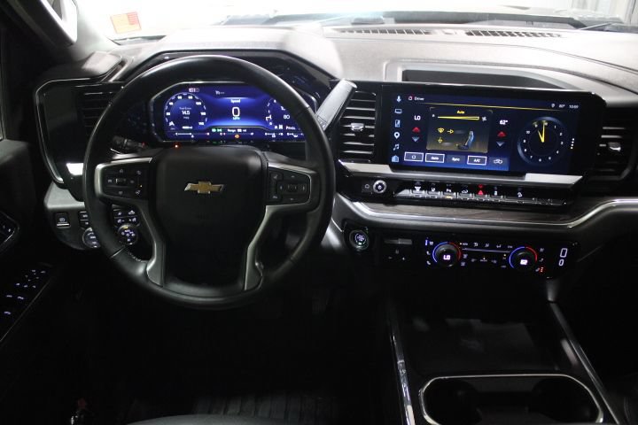 Used 2024 Chevrolet Silverado 2500 LTZ w/ LTZ Convenience Package AWD/4WD image 32