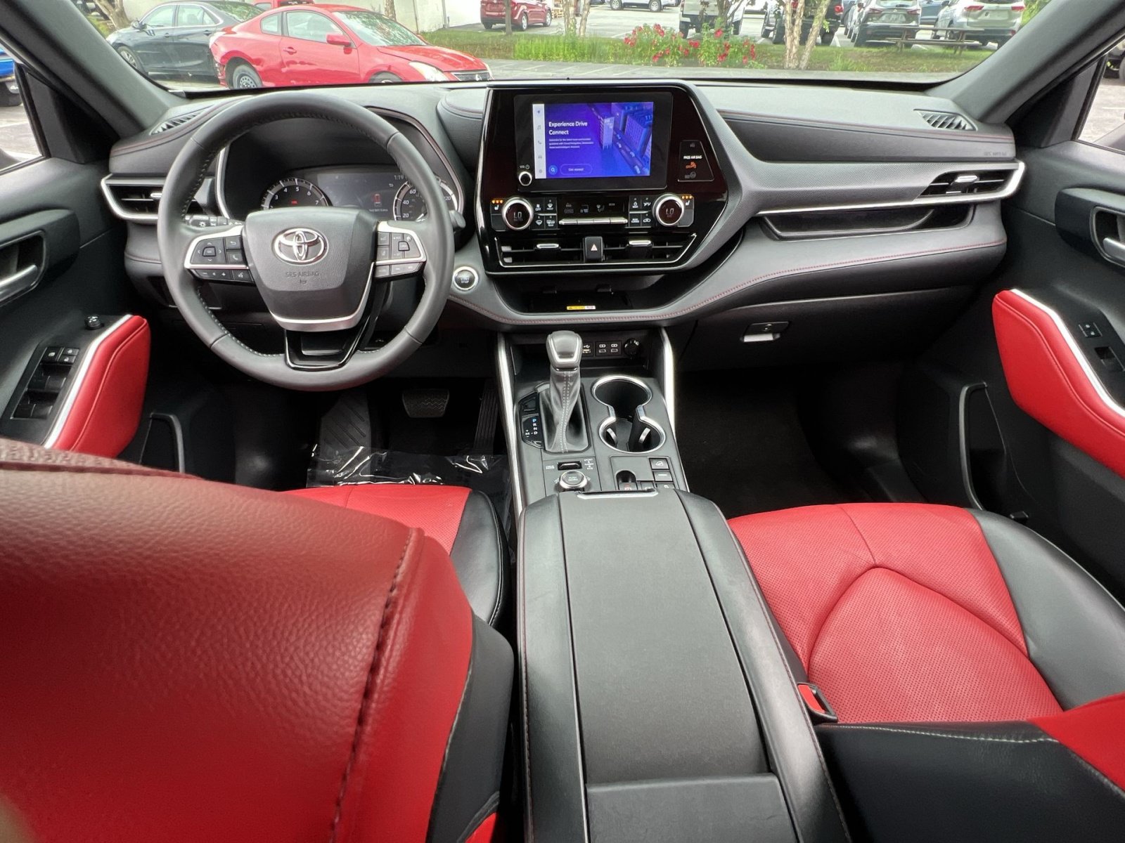 Used 2023 Toyota Highlander XSE AWD/4WD image 22