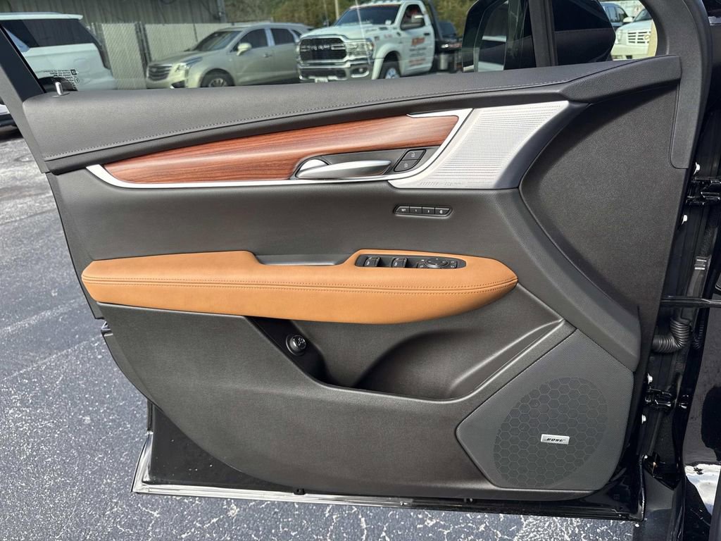 New 2026 Cadillac XT5 Premium Luxury w/ Driver Assist Package image 17
