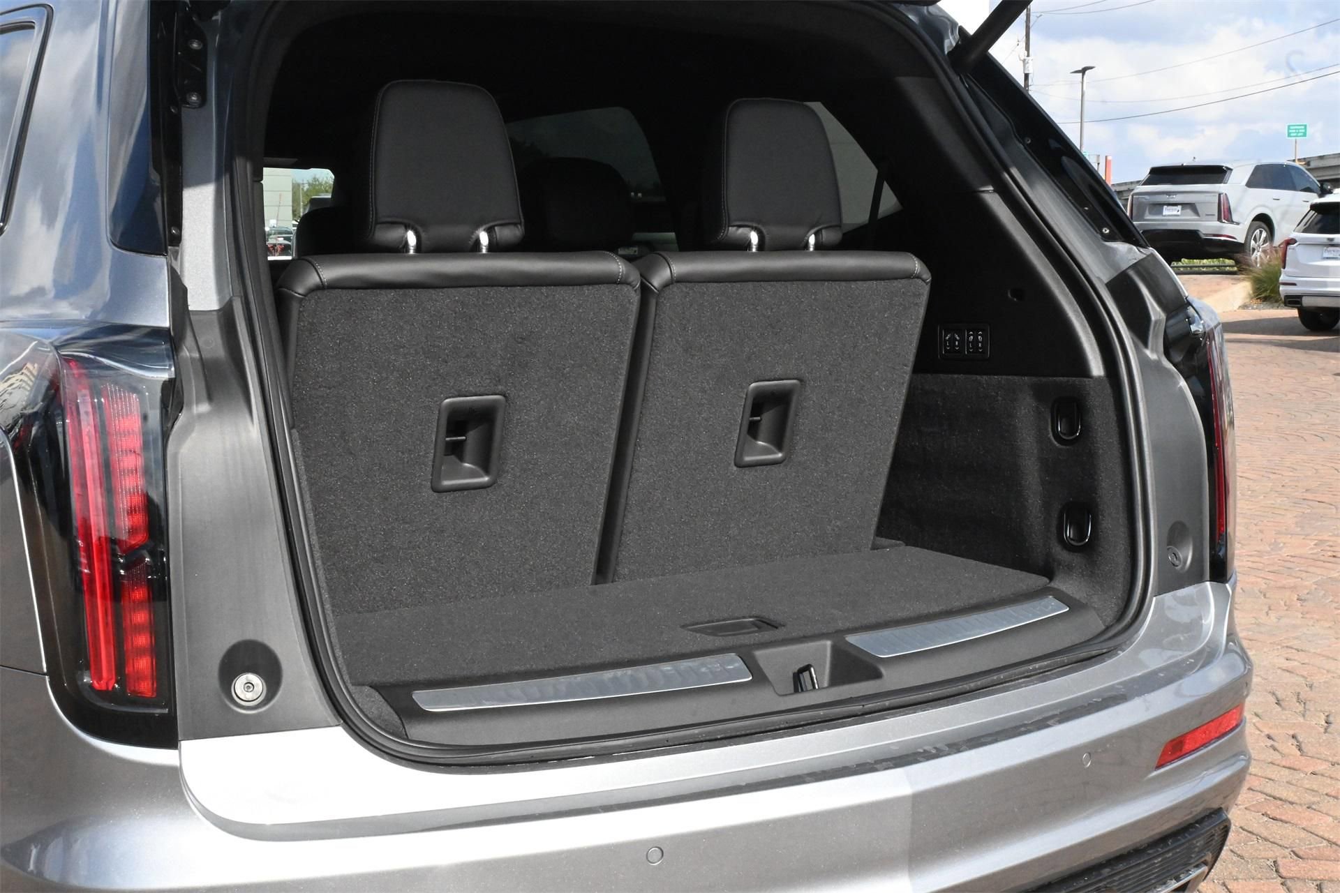 New 2025 Cadillac XT6 Sport w/ Platinum Package AWD/4WD image 24