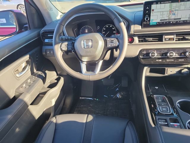 New 2025 Honda Pilot Touring image 11
