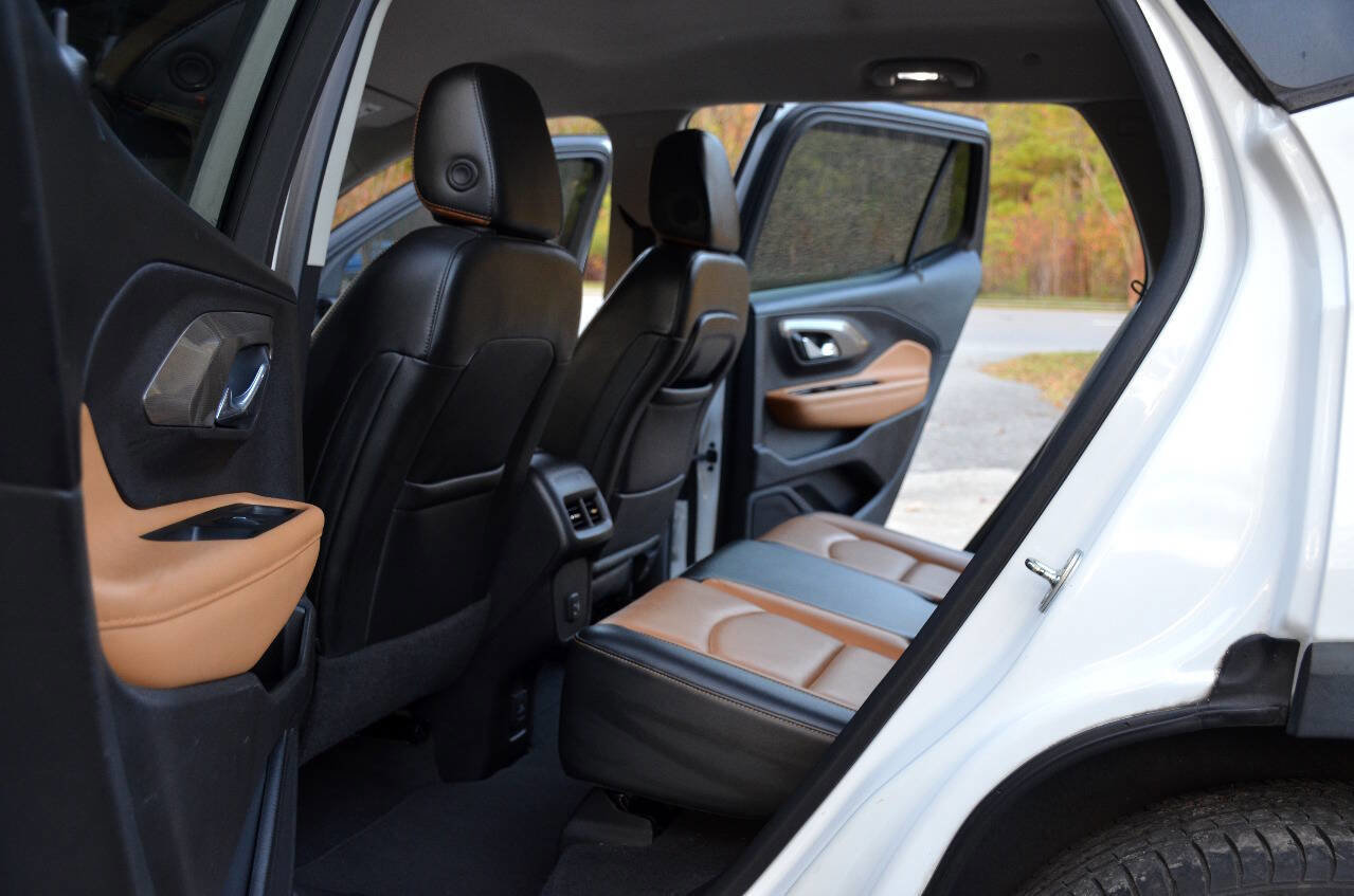Used 2019 GMC Terrain SLT w/ Preferred Package FWD image 13