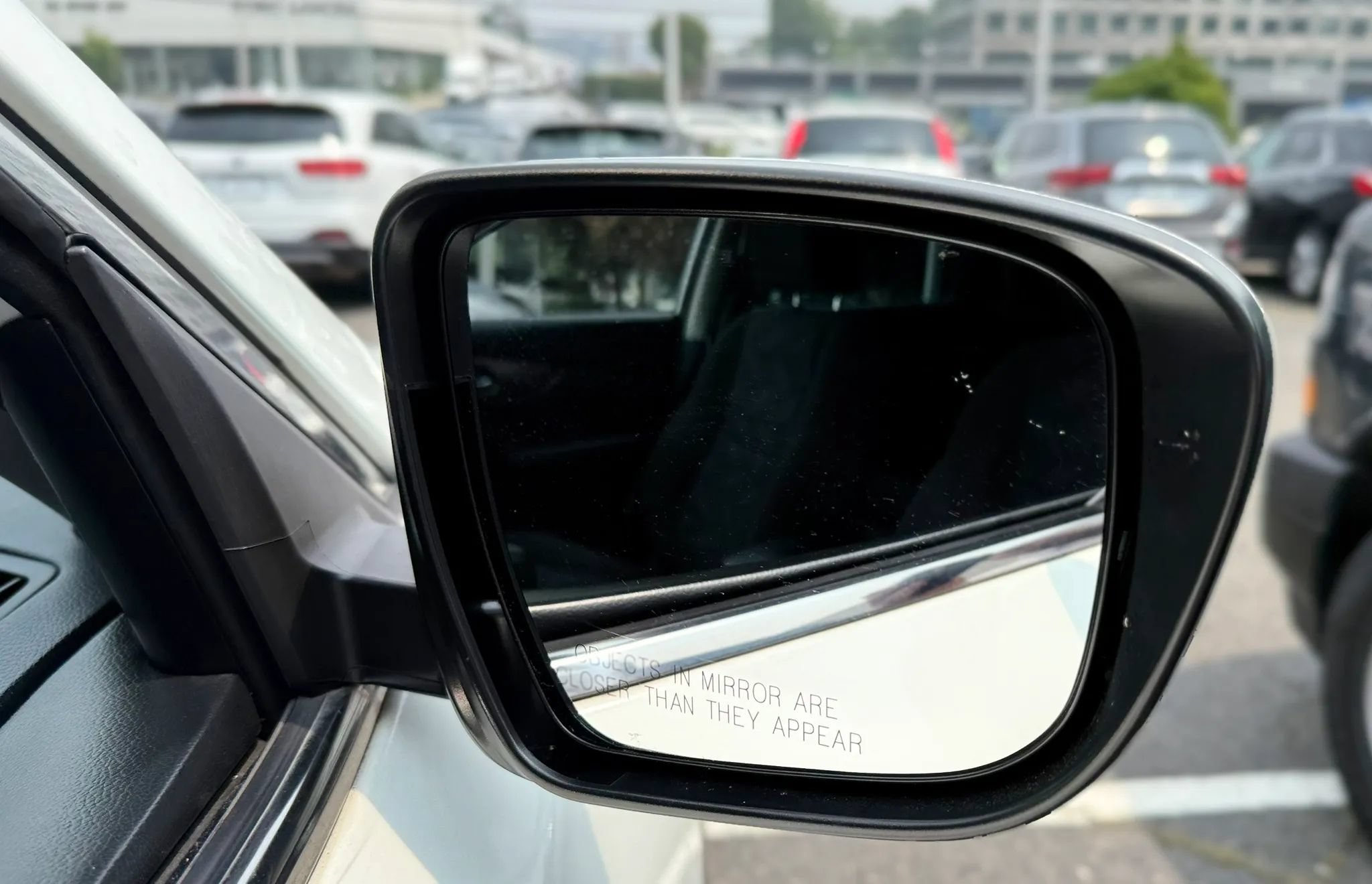 Used 2016 Nissan Rogue S FWD image 40