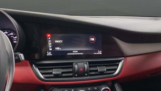 Used 2019 Alfa Romeo Giulia Ti Sport w/ Quick Order Package 22U Sport RWD image 15