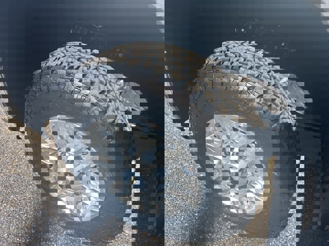 Used 2024 Chevrolet Silverado 2500 LT image 4