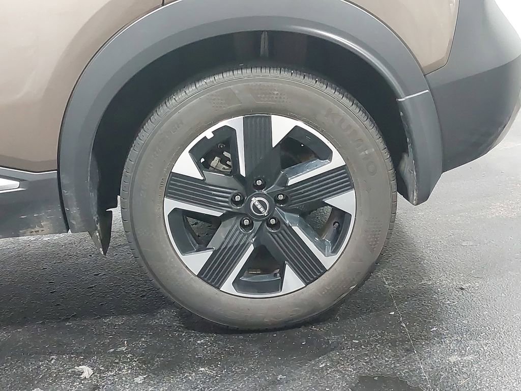 Certified 2025 Nissan Kicks SV image 56